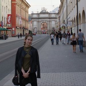 Meet your Posher, Sydney